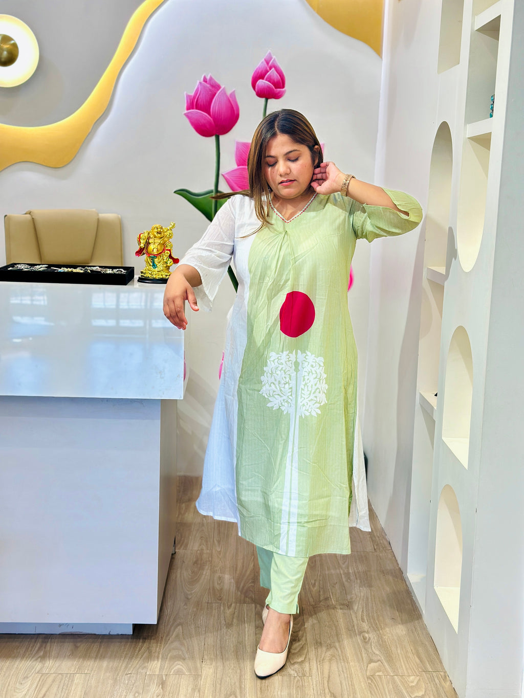 Lotus Aura Green Kurta Set