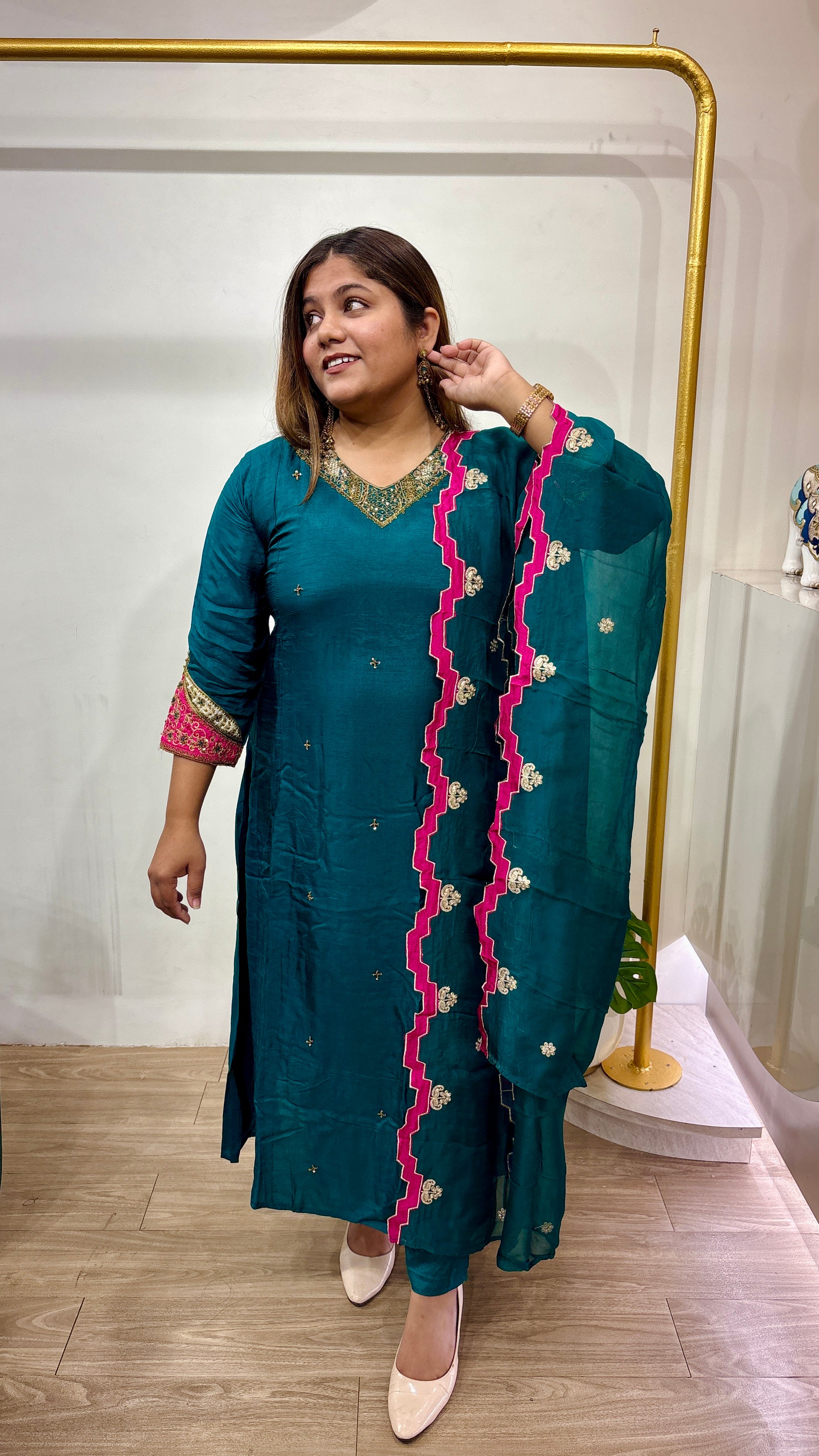 Sovrana Premium Russian Silk Ensemble