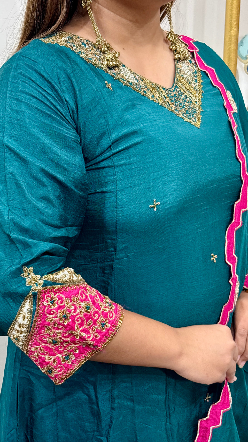 Sovrana Premium Russian Silk Ensemble